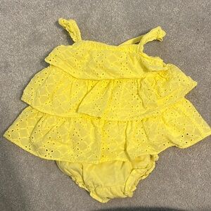 Janie and Jack Baby Girl set size 3-6 months